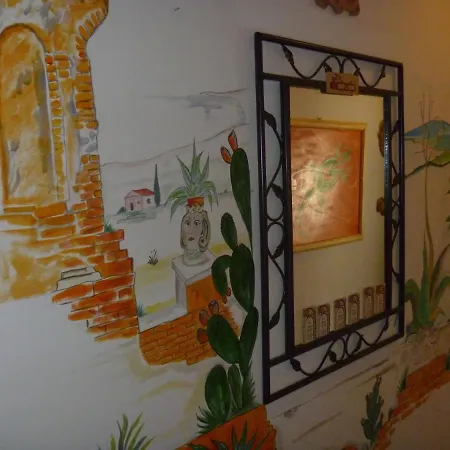 Porta Del Re Bed & Breakfast *